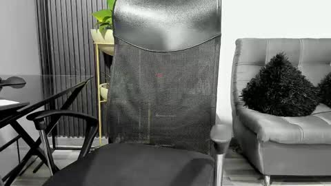 Julian online show from March 3, 2025, 2:15 am