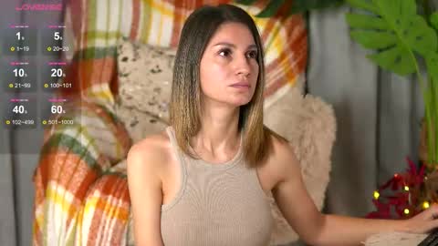 Snapshot of juliarichard chatting on November 10, 2025, 6:01 am Julie online show from November 10, 2025, 6:01 am