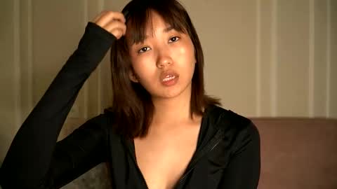 julia online show from October 22, 2025, 6:07 pm