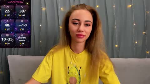 Yulya online show from February 5, 2025, 4:06 am