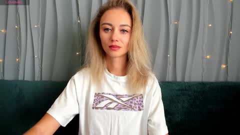 Yulya online show from September 18, 2025, 3:41 am