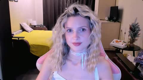 Julie online show from November 23, 2025, 2:06 pm