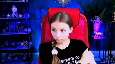 juliedaniel online show from September 11, 2025, 8:03 am