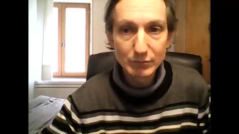 Snapshot of julien31x chatting on February 10, 2025, 12:39 pm Julienxx31 online show from February 10, 2025, 12:39 pm