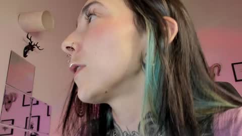 Snapshot of juliet_sourire chatting on December 30, 2024, 3:25 am juliet_sourire online show from December 30, 2024, 3:25 am