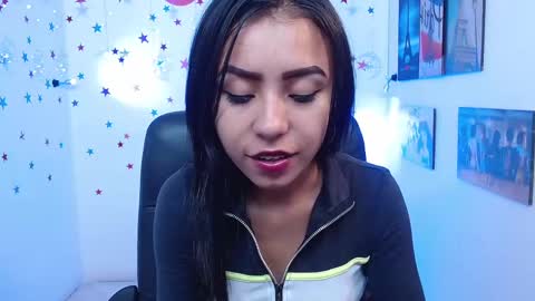 julieta_fn online show from March 6, 2025, 12:52 pm