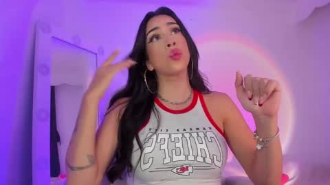 julietabomgv online show from January 21, 2025, 3:37 am