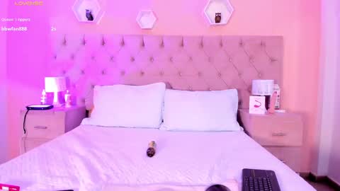 julietakane online show from March 1, 2025, 5:31 am