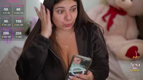 Snapshot of julietdream chatting on October 6, 2025, 6:44 am J U L I E T online show from October 6, 2025, 6:44 am