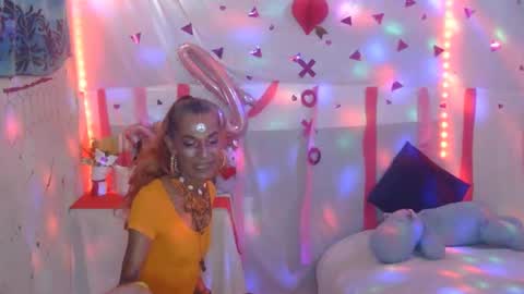 Julieth Wolf online show from February 11, 2025, 4:35 pm