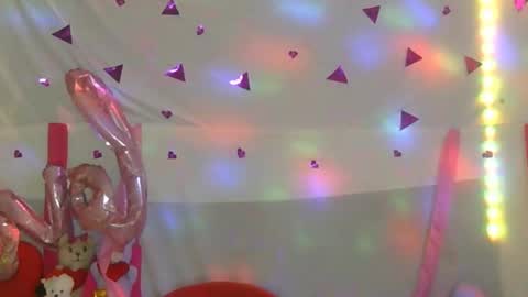 Julieth Wolf online show from February 21, 2025, 3:56 am