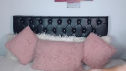 Snapshot of julietha_fox chatting on September 19, 2025, 4:58 am julietha fox online show from September 19, 2025, 4:58 am