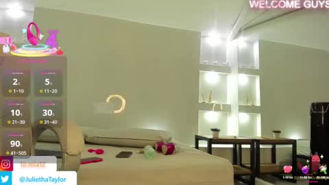 Snapshot of julietha_taylor chatting on September 10, 2025, 2:44 am Julietha online show from September 10, 2025, 2:44 am