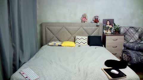 Snapshot of julietkalen chatting on January 19, 2025, 11:01 am Julietkitty online show from January 19, 2025, 11:01 am