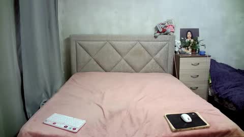 Snapshot of julietkalen chatting on February 27, 2025, 8:17 am Julietkitty online show from February 27, 2025, 8:17 am