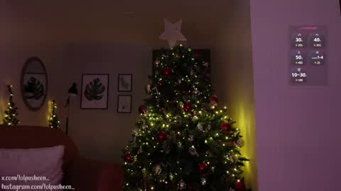 Snapshot of juliette_dee chatting on December 29, 2024, 10:14 pm Juliette Dee online show from December 29, 2024, 10:14 pm