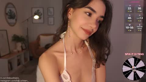 Snapshot of juliette_dee chatting on November 2, 2025, 5:15 pm Juliette Dee online show from November 2, 2025, 5:15 pm