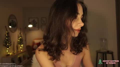 Snapshot of juliette_dee chatting on December 2, 2025, 10:05 pm Juliette Dee online show from December 2, 2025, 10:05 pm