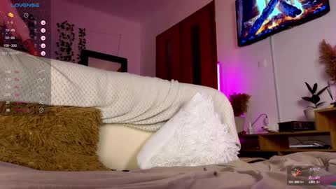 juliette_sunshine online show from December 10, 2024, 4:24 am