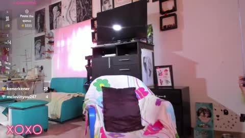 Snapshot of juliette_sweet05 chatting on September 20, 2025, 6:53 pm juliette online show from September 20, 2025, 6:53 pm