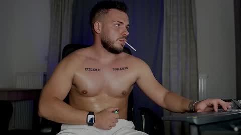 JULiUS   online show from September 29, 2025, 6:13 pm