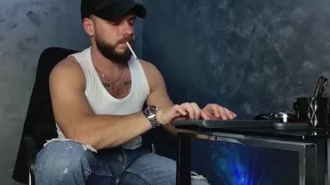 JULiUS   online show from November 23, 2025, 7:35 pm