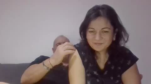 Snapshot of jully_caitlyn chatting on December 3, 2025, 1:35 am Caitlyn online show from December 3, 2025, 1:35 am