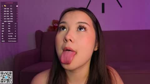 Bella online show from November 12, 2025, 6:14 am