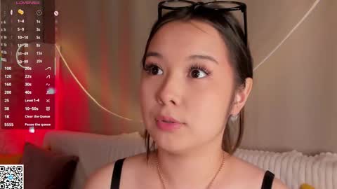 Bella online show from November 30, 2025, 6:28 am