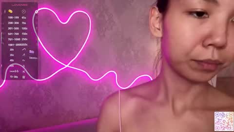 Bella online show from November 30, 2025, 10:25 pm