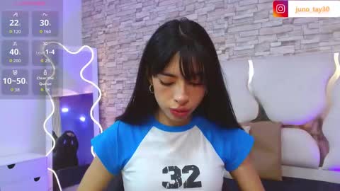 Snapshot of juno_tay chatting on September 23, 2025, 7:17 pm JUNO online show from September 23, 2025, 7:17 pm