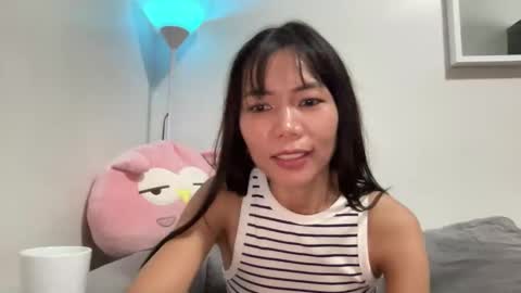 junovaughn online show from September 24, 2025, 3:21 am