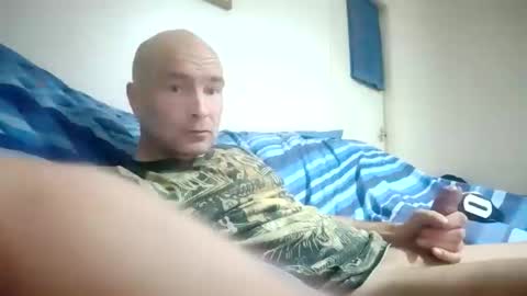 Yuri online show from October 11, 2025, 1:49 am