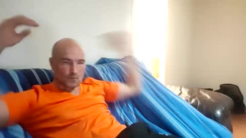 Yuri online show from October 13, 2025, 5:57 pm