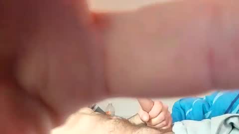 Yuri online show from October 27, 2025, 9:46 am