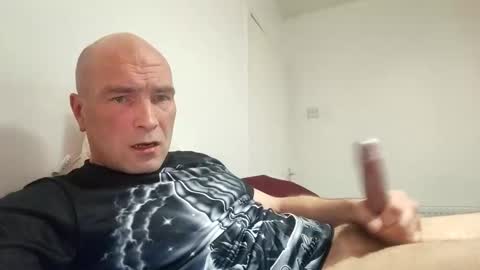 Yuri online show from November 8, 2025, 12:33 am