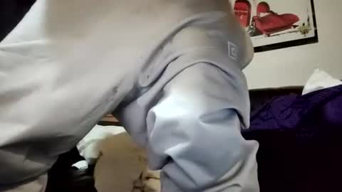 Yuri online show from December 1, 2025, 5:56 am