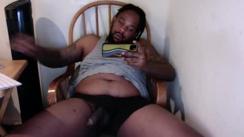 Snapshot of just2real chatting on December 8, 2024, 4:50 pm Real online show from December 8, 2024, 4:50 pm