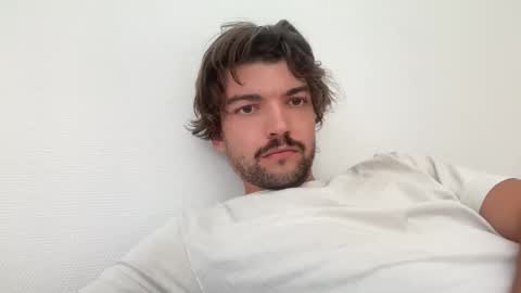 just_a_guy_with_a_big_cock online show from October 5, 2025, 1:53 pm