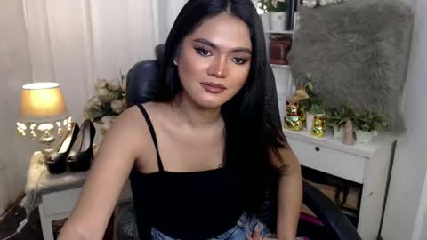 Snapshot of just_aleah chatting on December 16, 2024, 1:53 am MY IG aleahgomez17 online show from December 16, 2024, 1:53 am