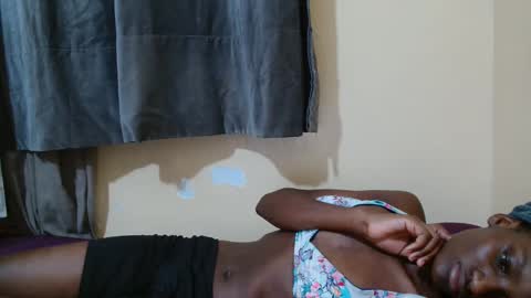 Snapshot of just_ebonee chatting on November 10, 2025, 12:09 am just ebonee online show from November 10, 2025, 12:09 am