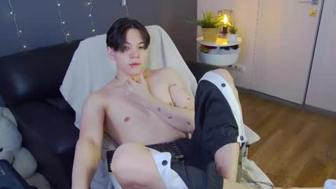 Snapshot of just_gay_ chatting on February 9, 2025, 1:14 pm just_gay_ online show from February 9, 2025, 1:14 pm