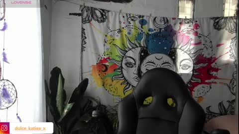 Snapshot of just_katiex chatting on January 21, 2025, 7:28 pm Sofia online show from January 21, 2025, 7:28 pm