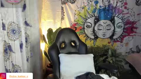 Snapshot of just_katiex chatting on February 10, 2025, 10:20 am Sofia online show from February 10, 2025, 10:20 am