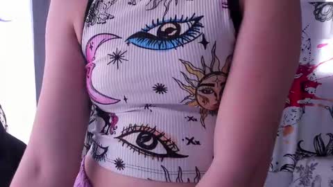 Snapshot of just_katiex chatting on February 21, 2025, 7:54 pm Sofia online show from February 21, 2025, 7:54 pm