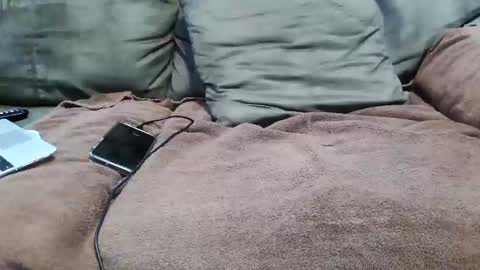 Snapshot of justaverage_d chatting on February 21, 2025, 3:10 pm Jake online show from February 21, 2025, 3:10 pm