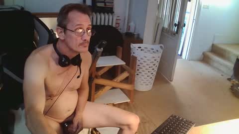 BetaDougie online show from September 28, 2025, 9:09 pm