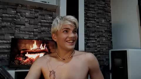 U bf Justin online show from November 3, 2025, 7:04 pm