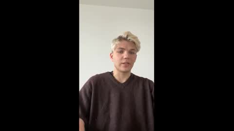 U bf Justin online show from December 14, 2025, 1:49 pm