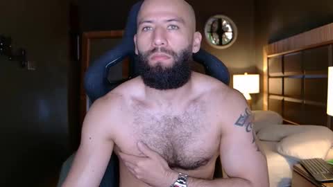 Justin online show from November 9, 2025, 8:18 pm